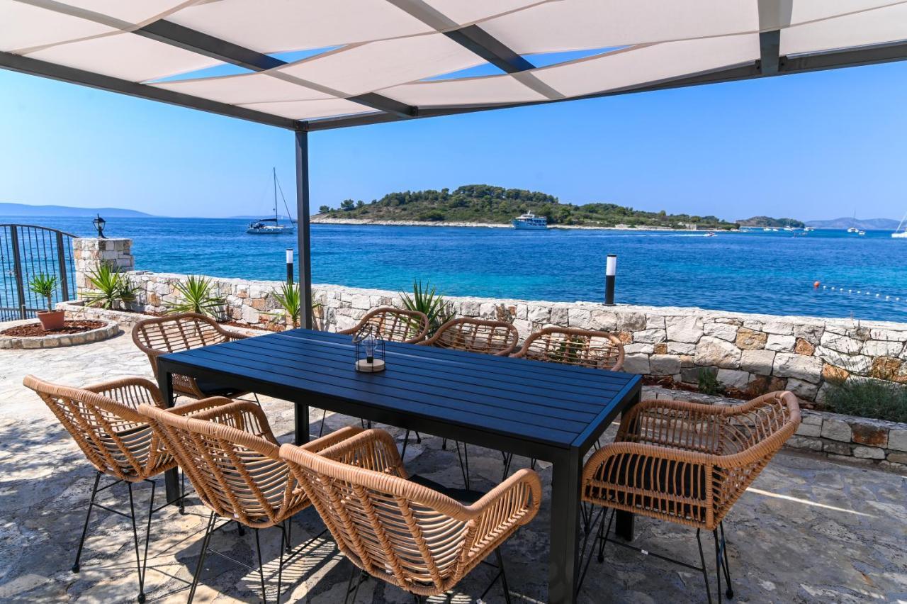 Villa Rudini With Heated Pool Okrug Gornji Exterior foto